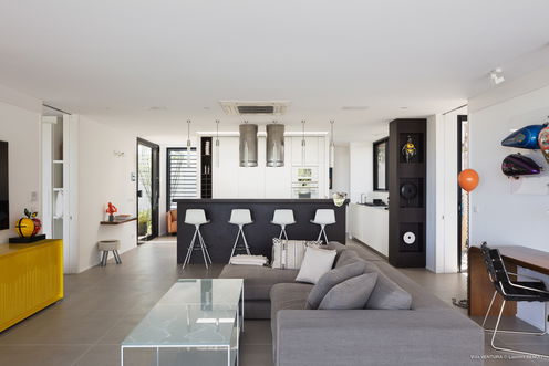 VILLA VENTURA LIVING AREA 2