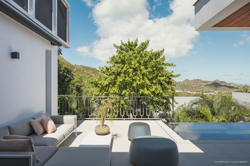 VILLA VENTURA LIVING AREA 4