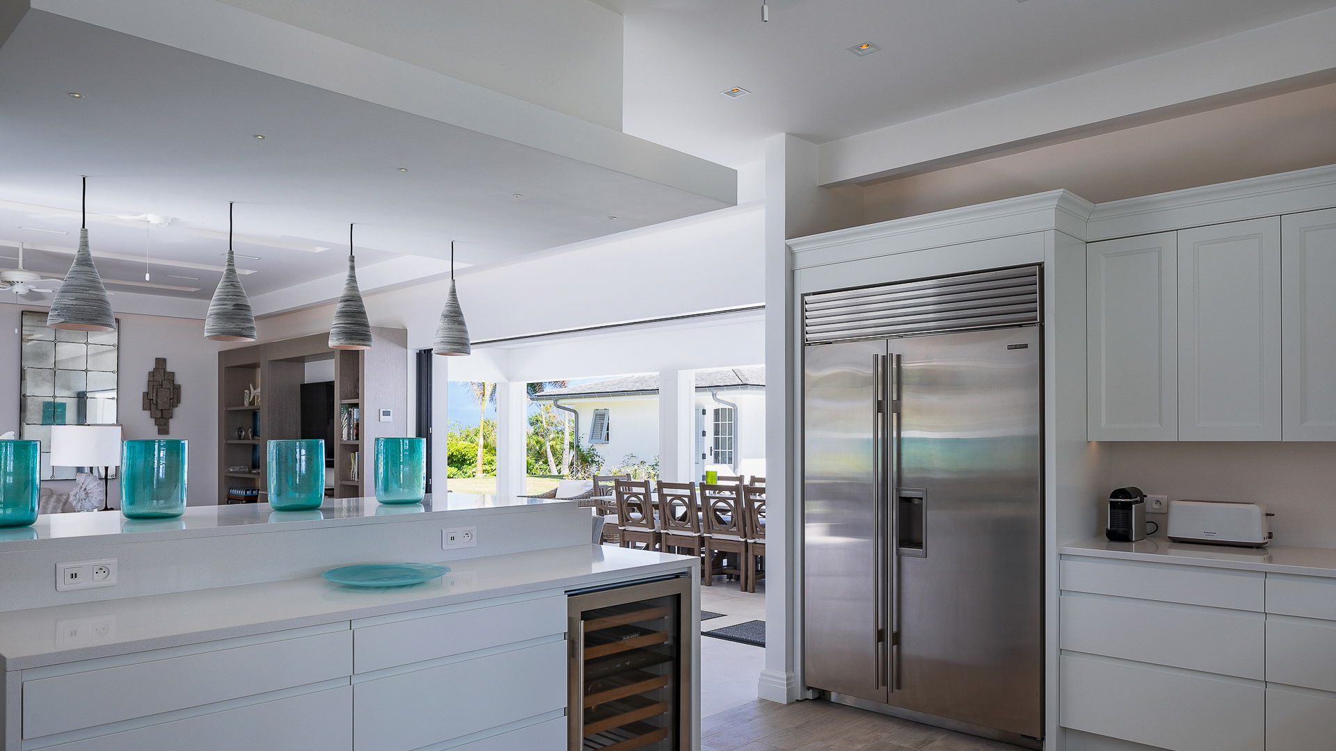 KITCHEN & DINING AREA