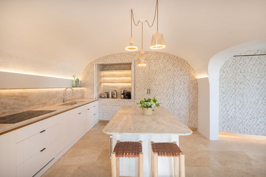 VILLA LA BULLE KITCHEN & DINING AREA 2