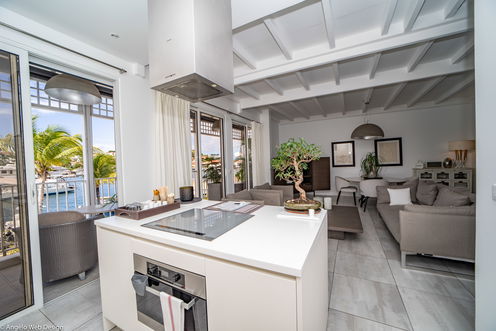 VILLA SUITE HARBOUR KITCHEN 1