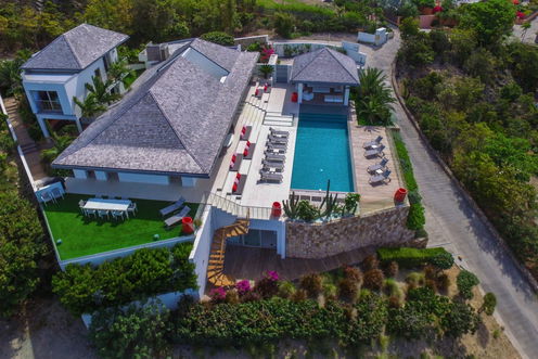 VILLA WINE NOTE DRONE 3.jpeg