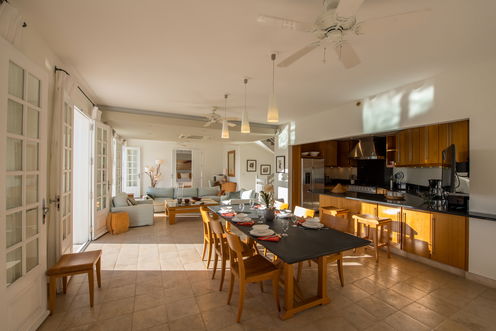VILLA MAISON DU PORT KITCHEN & DINING 3