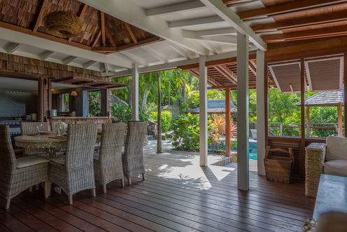 VILLA LAMA DINING AREAS 2
