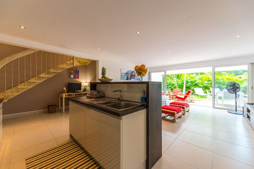 VILLA YELLOW TAIL KITCHEN 2
