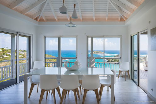 VILLA MILONGA DINING & KITCHEN 1