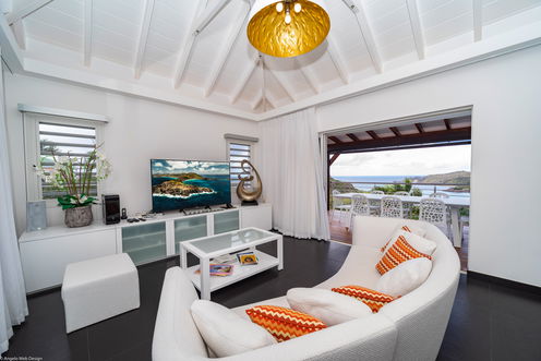 VILLA 360 LIVING AREA 1