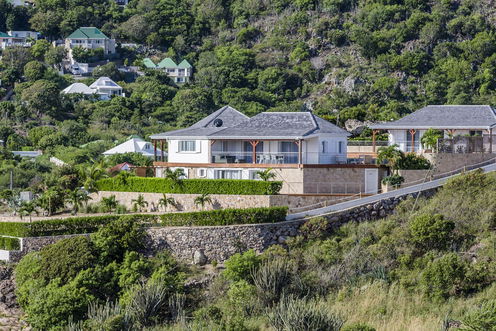 VILLA 360 OUTDOORS 1