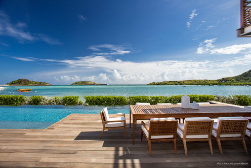 VILLA AQUA OUTDOOR DINING 1