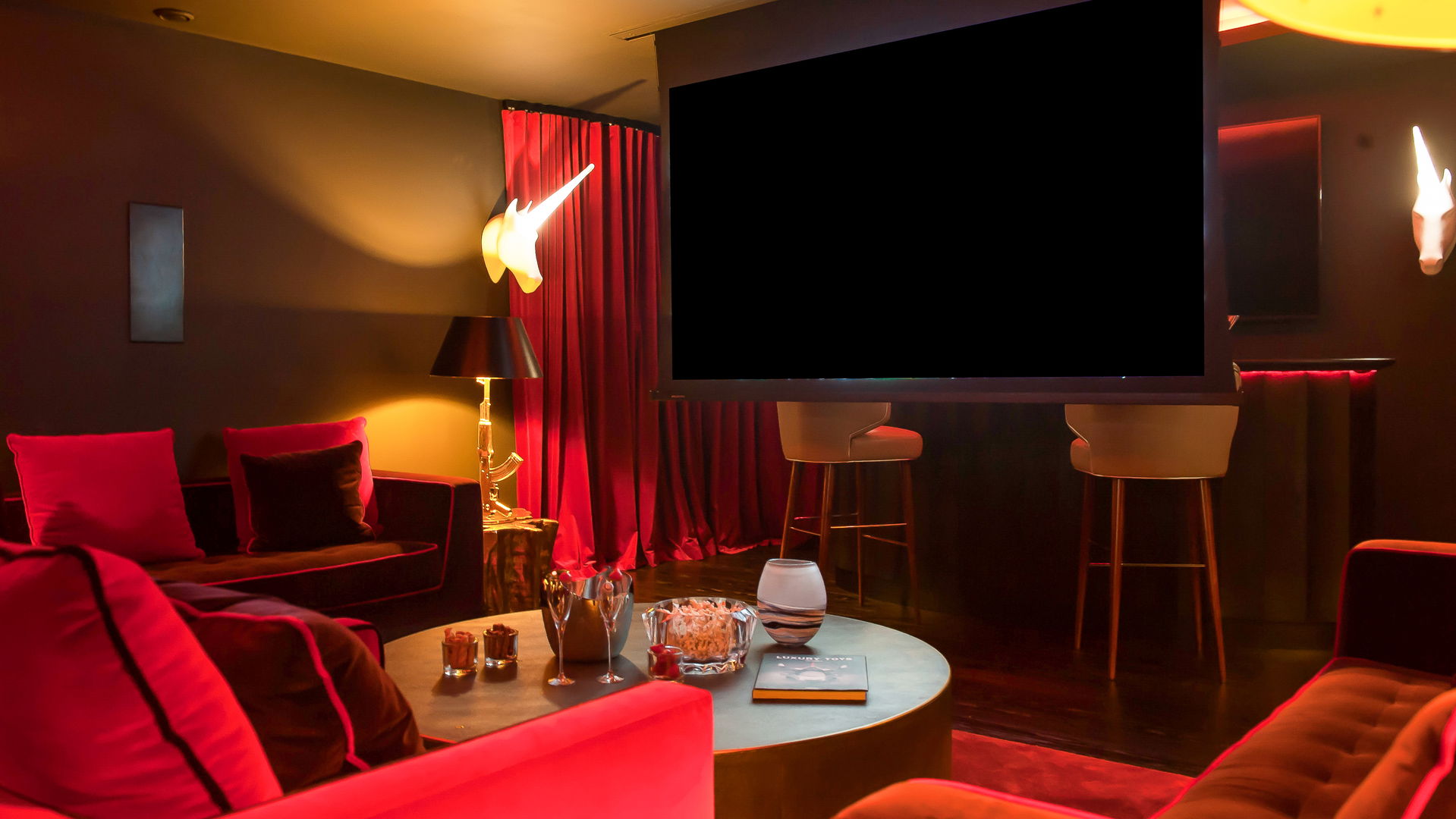 CINEMA ROOM