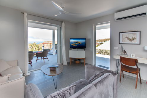 VILLA OUANALAO LIVING 1