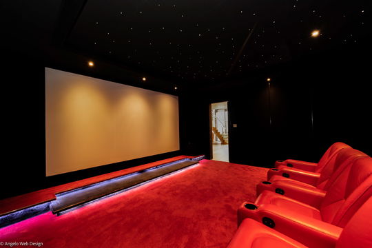 VILLA MYTHIQUE CINEMA ROOM 1