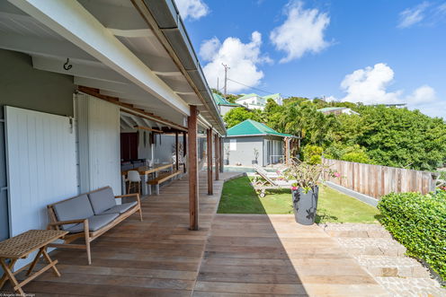 VILLA ROCHES BRUNES OUTDOORS 1