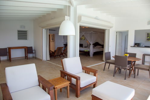 VILLA TORTUE LIVING & DINING 1