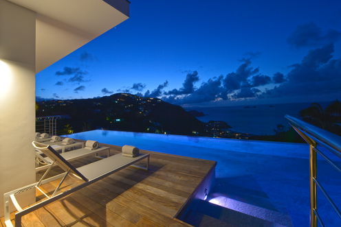 VILLA THE SOURCE NIGHT 1
