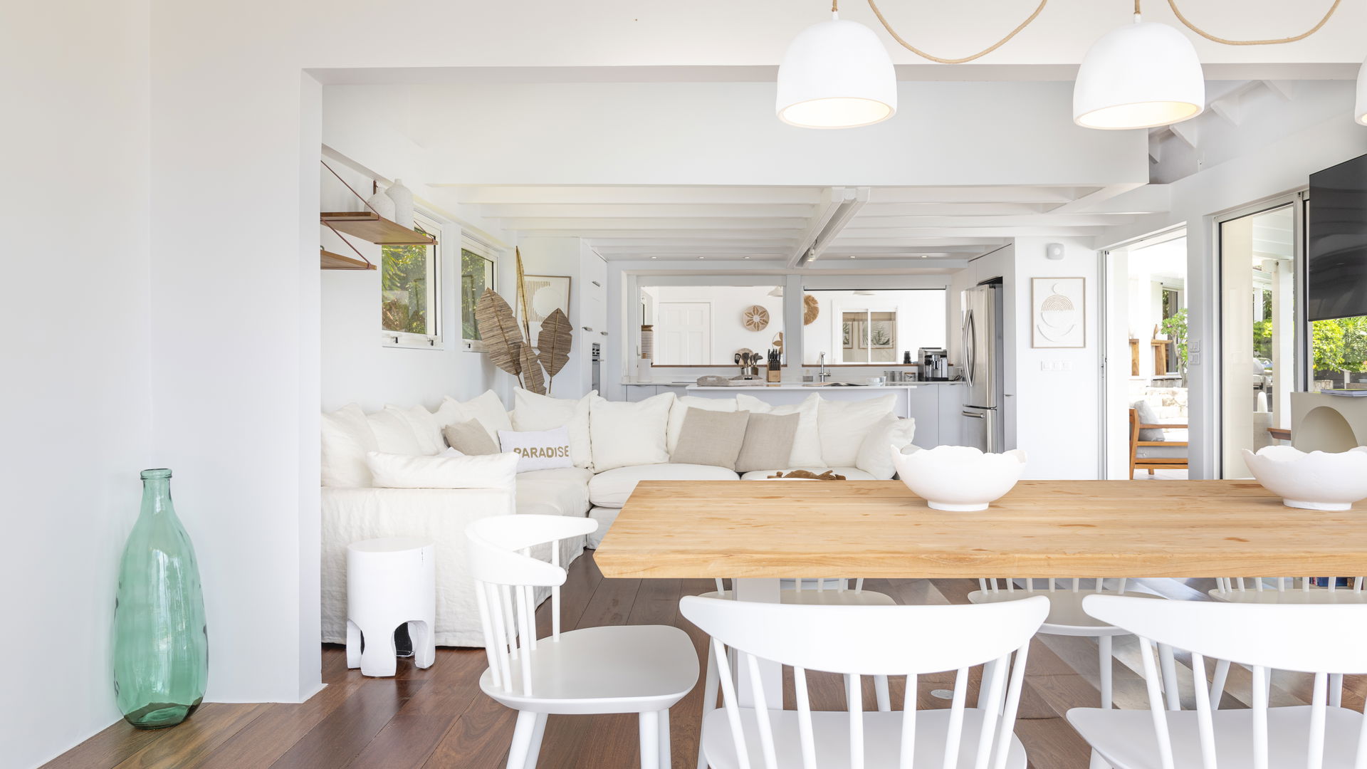 KITCHEN & DINING AREA