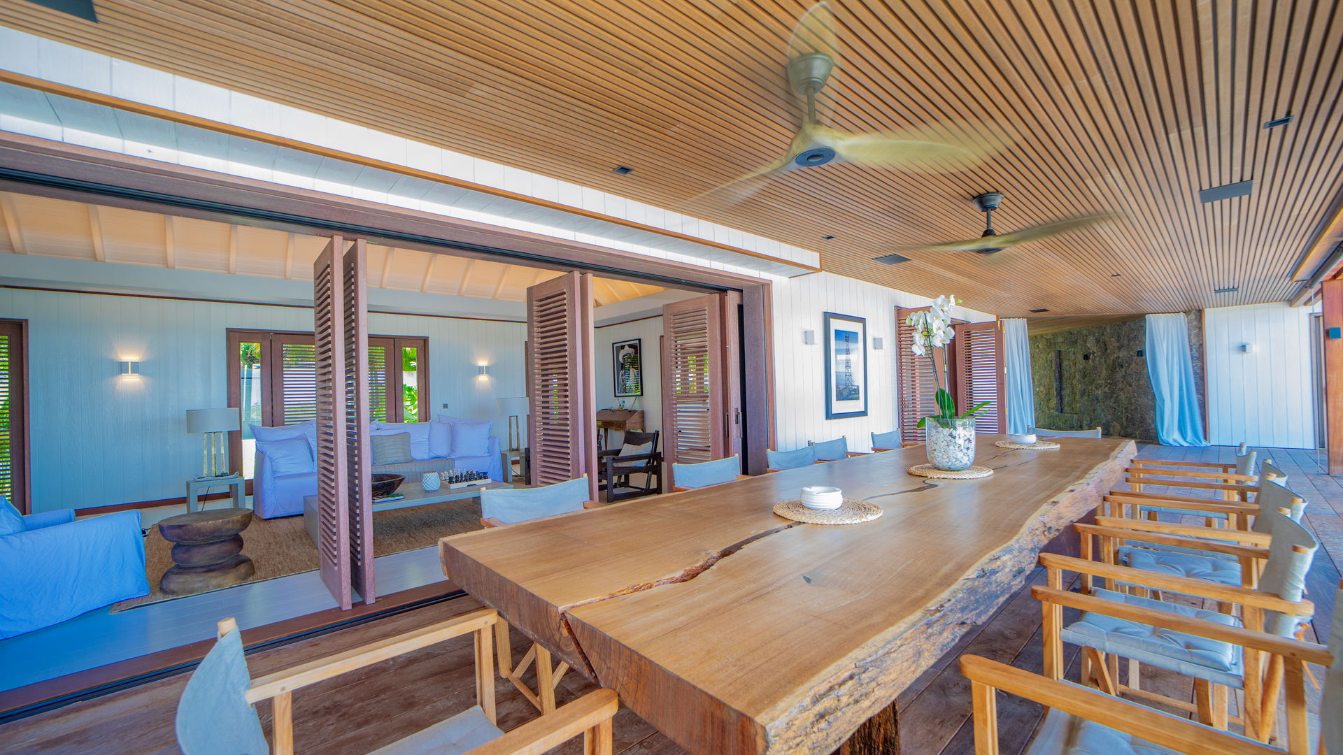 KITCHEN & DINING AREA