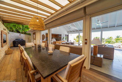 VILLA SAKURA KITCHEN & DINING AREA 2