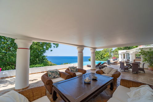 VILLA URSULA OUTDOOR LOUNGE 2