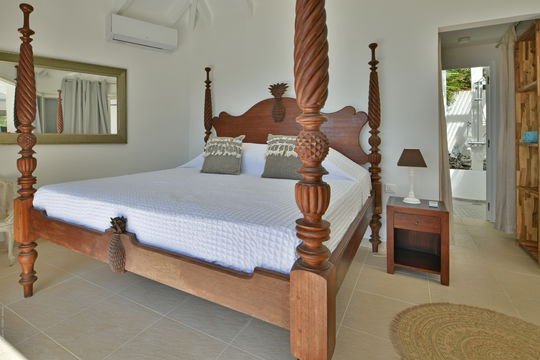 VILLA OCEAN BEDROOM1 1