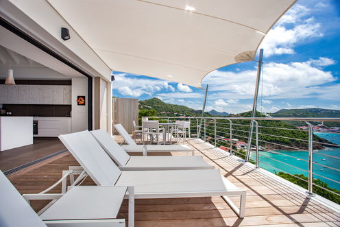 VILLA PASSAGE POOL & TERRACE 4