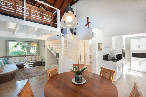 VILLA SEASIDE KITCHEN & DINING 6