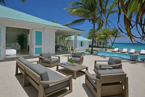 VILLA KUMARA OUTDOOR LOUNGE 2.JPG