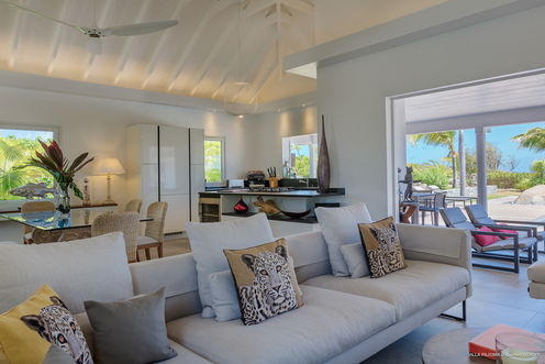VILLA PAJOMA LIVING 5