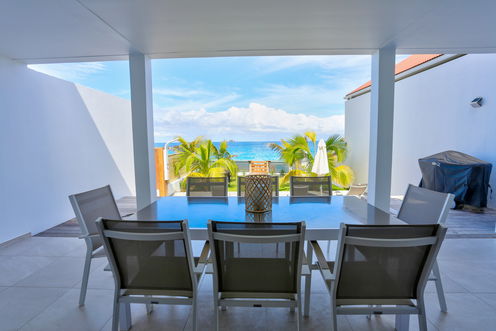 VILLA NORTH WAVES KITCHEN & DINING AREAS 9