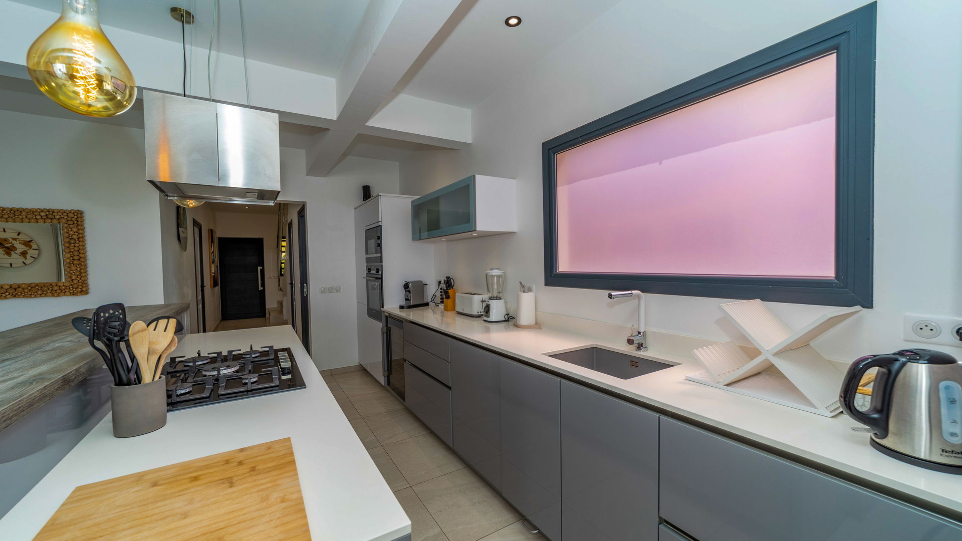 KITCHEN & DINING AREAS