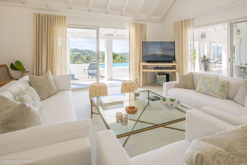 VILLA BELAIR LIVING 1