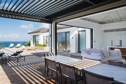 VILLA ROCK DINING AREA 2