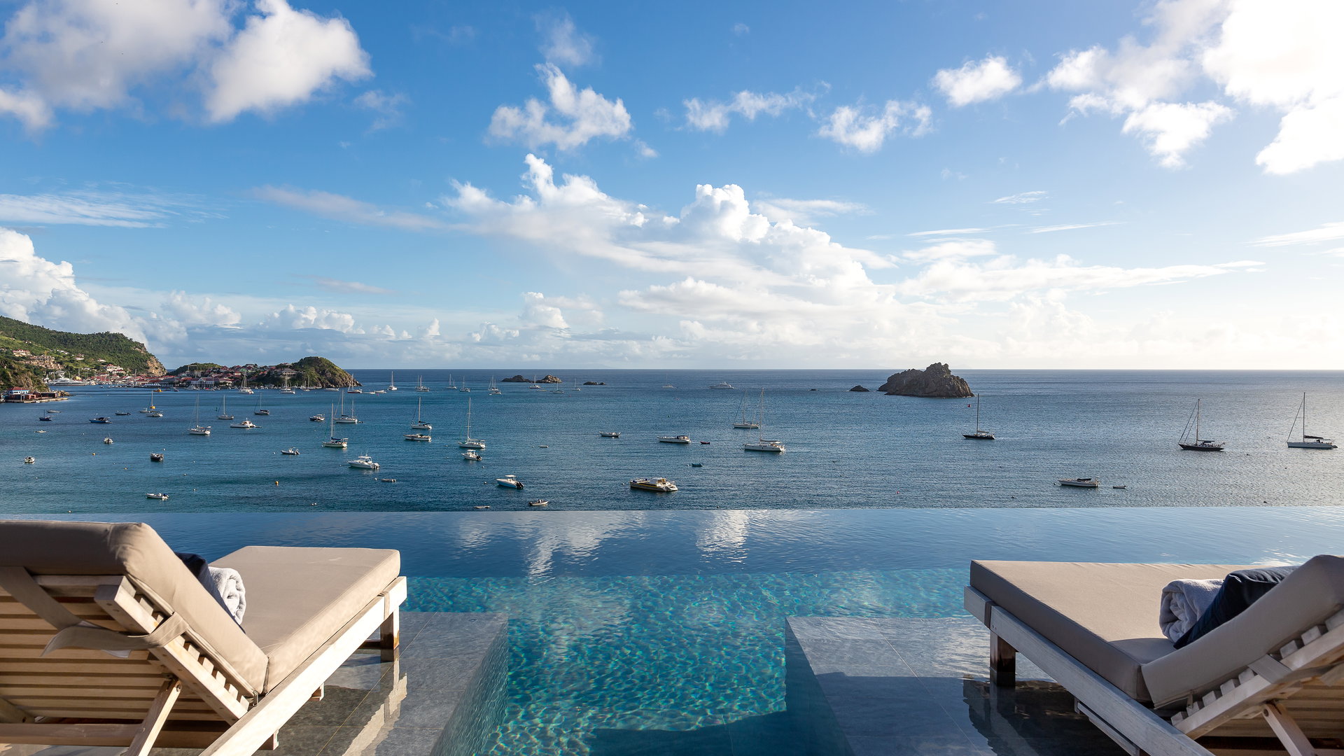 Gallery Image                     
                    3