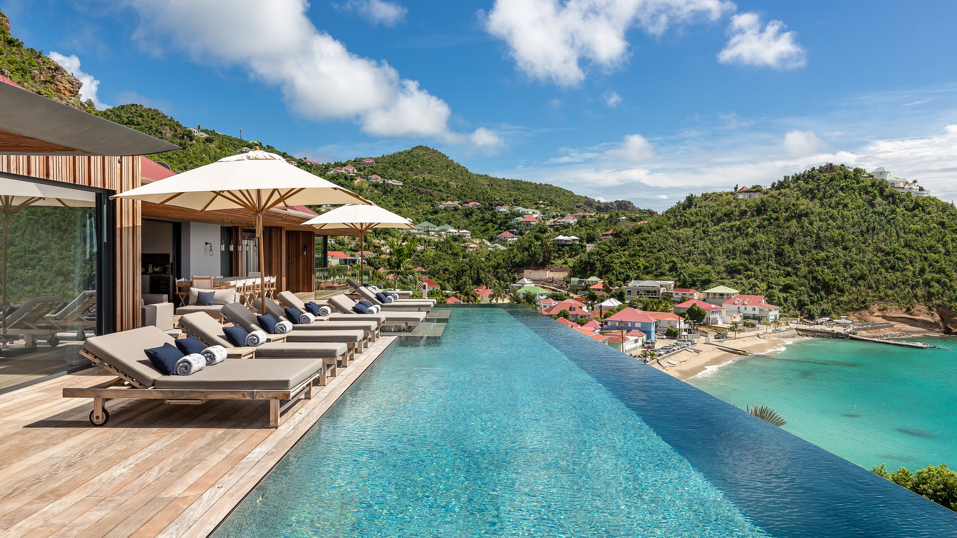 Gallery Image                     
                    2