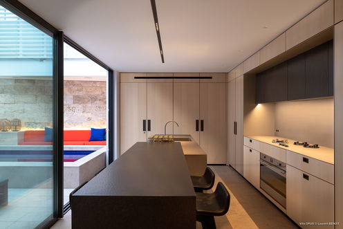 VILLA OPUS KITCHEN & DINING AREA 2