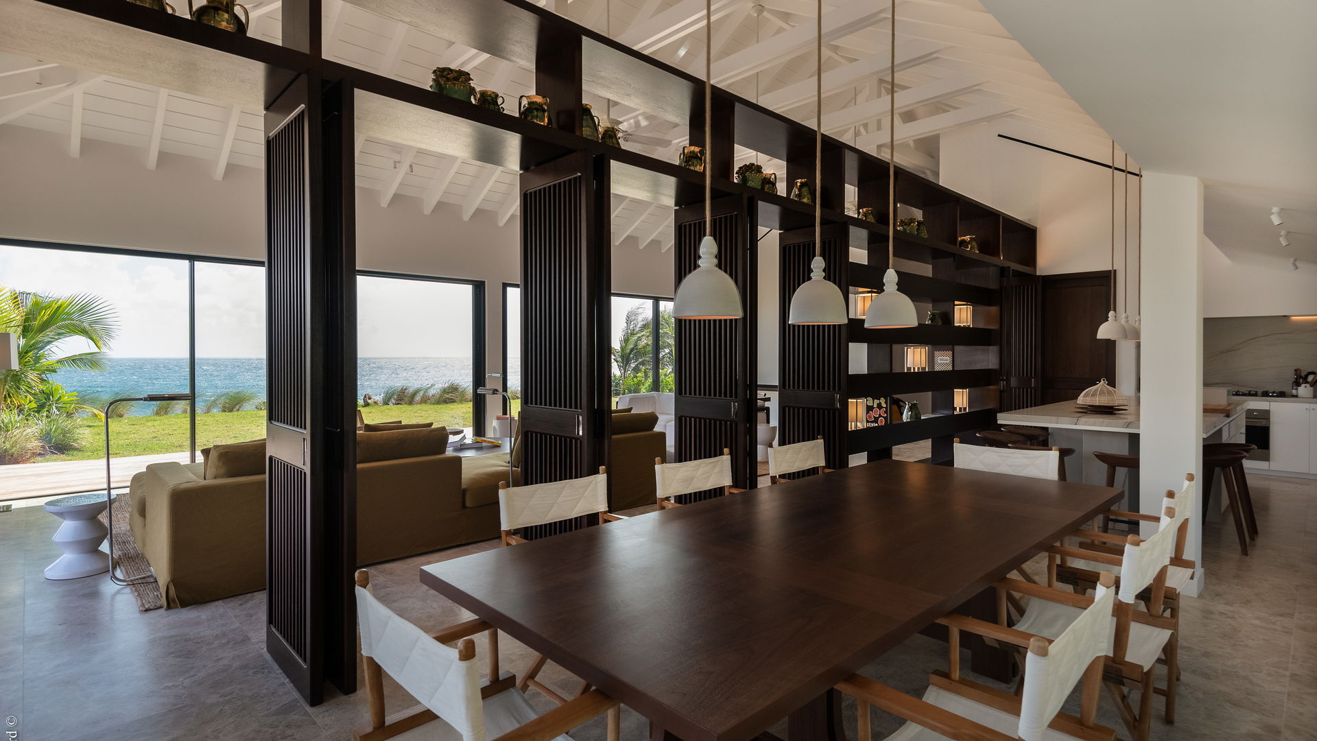 KITCHEN & DINING AREA