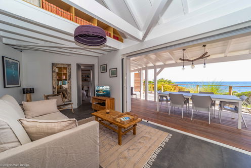 VILLA DEEP BREATH LIVING AREA 1