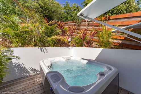 VILLA DEEP BREATH OUTDOORS 2